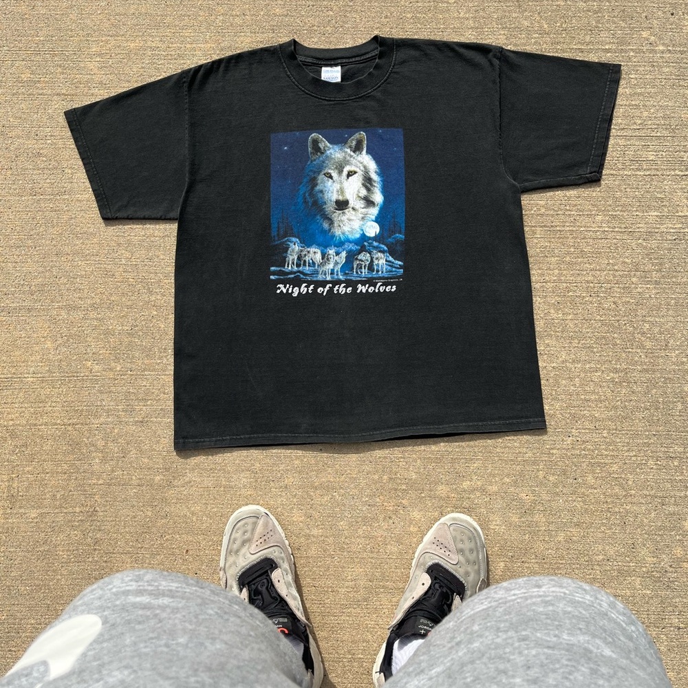 VINTAGE Y2K ANIMALS “NIGHT of the WOLVES” FADED T-SHIRT Size XL